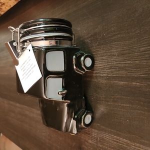 - black jeep porcelain used for any spices. New in box